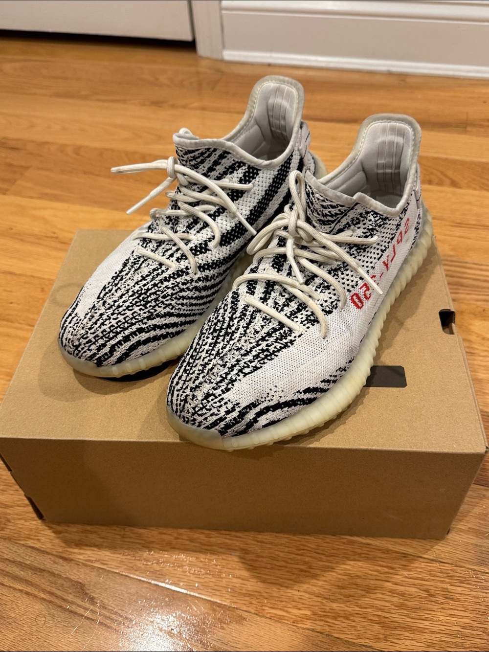 Adidas Yeezy Boost 350 V2 Zeebra Size 12.5